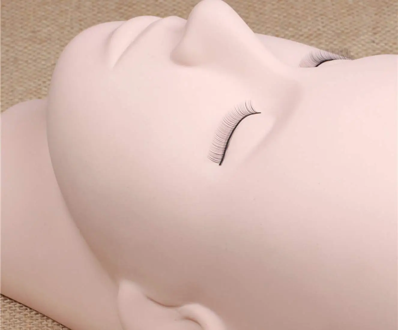 Rubber practice training head mannequin for aesthetic training
