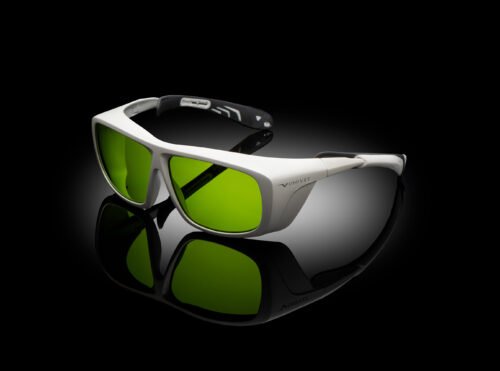 Univet 562S glass laser safety glasses for 1320nm carbon laser facials
